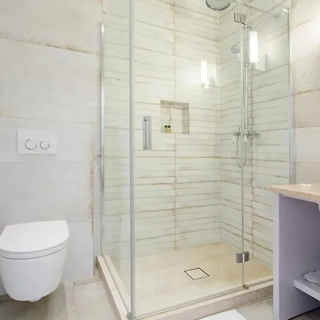 Modern Nest Ντουμπρόβνικ